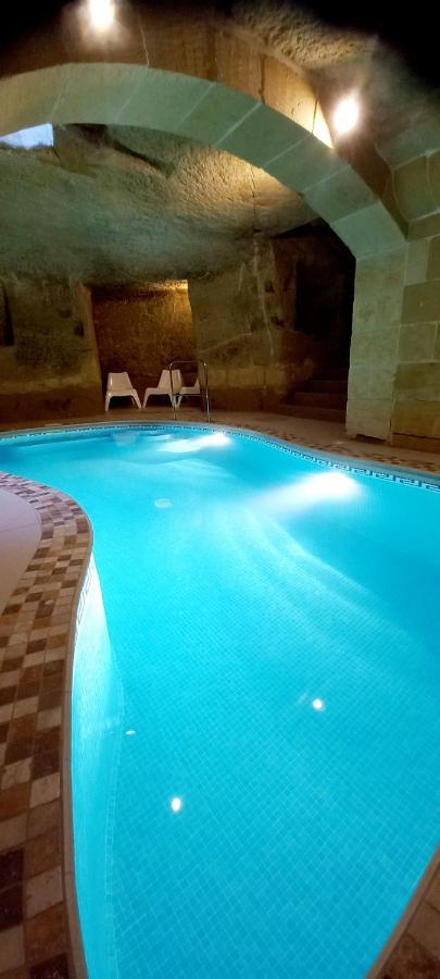 Ta Majsi Farmhouse With Indoor Heated Pool San Lawrenz Kültér fotó